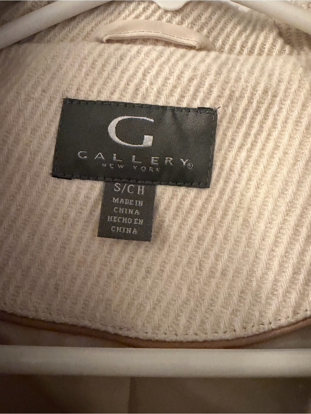 Gallery Cream Textured Coat - Picture 4 of 5